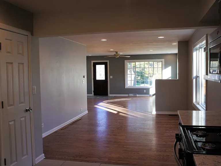 4213 Riverview Dr — Photo 8