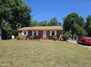 4918 Ellsworth Dr, Fayetteville, NC 28304