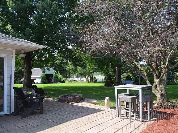 5th image of 1574 N Main St