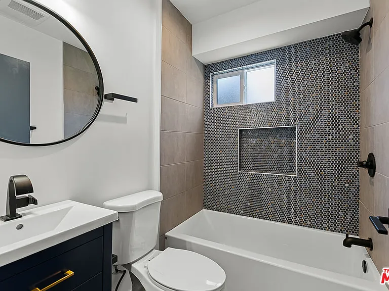 2922 Hauser Blvd #2 — Photo 15
