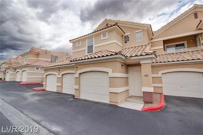 5855 Valley Dr #2163