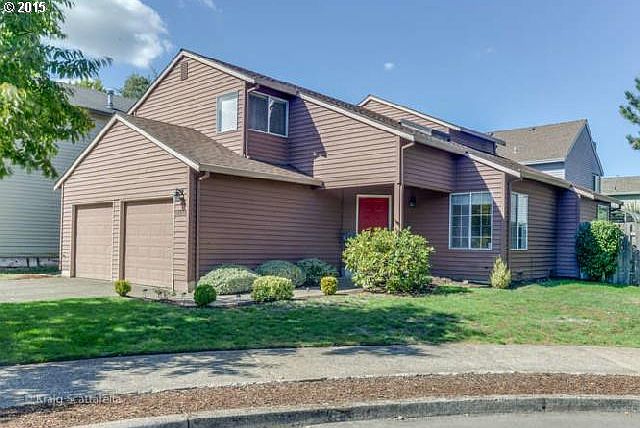 1st image of 10579 SW Windsor Ct