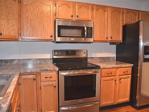 4th image of 848 Bay Harbor Dr