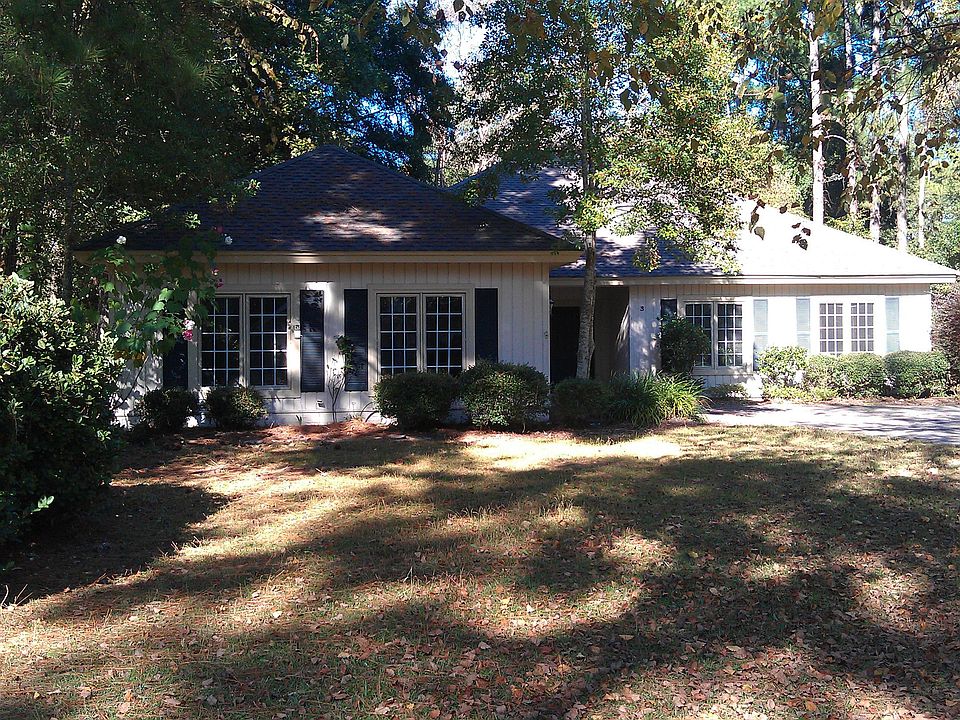 In Rose Hill Plantation