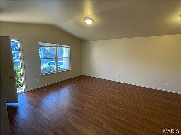 4th image of 1418 Fletcher St
