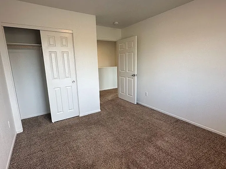 lakeside825 — Photo 16