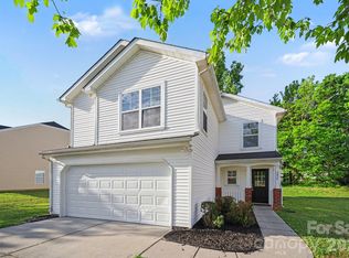 2021 Sonoma Valley Dr, Charlotte, NC 28214