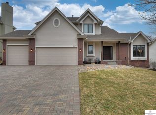 5077 S 174th St, Omaha, NE 68135