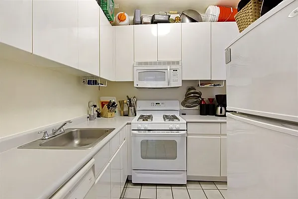 Rented by Corcoran | media 3