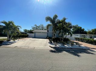 3677 Taro Pl, Sarasota, FL 34232