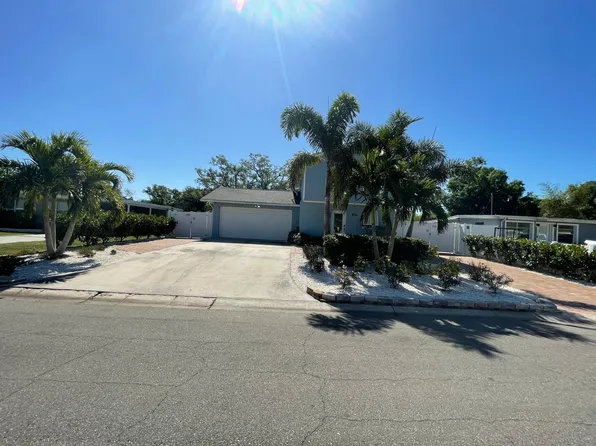 3677 Taro Pl, Sarasota, FL 34232