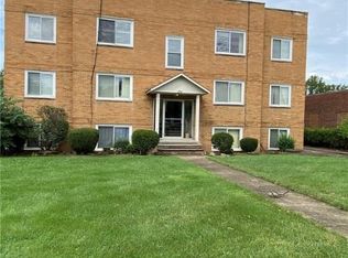 6402 Ridge Rd #15 & 17, Cleveland, OH 44129