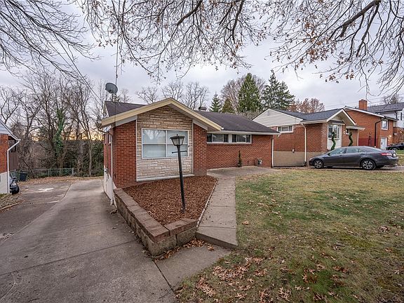 3rd image of 259 Kingston Dr