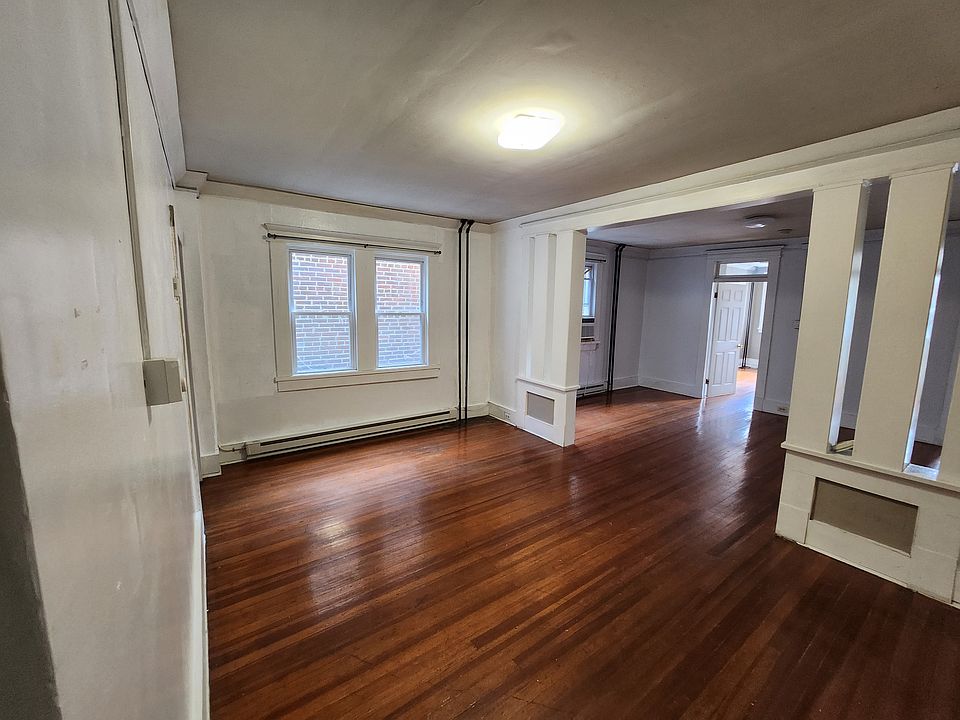 1st image of 23 Francis St APT 2