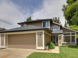 6105 Wolf Creek Ct, Elk Grove, CA