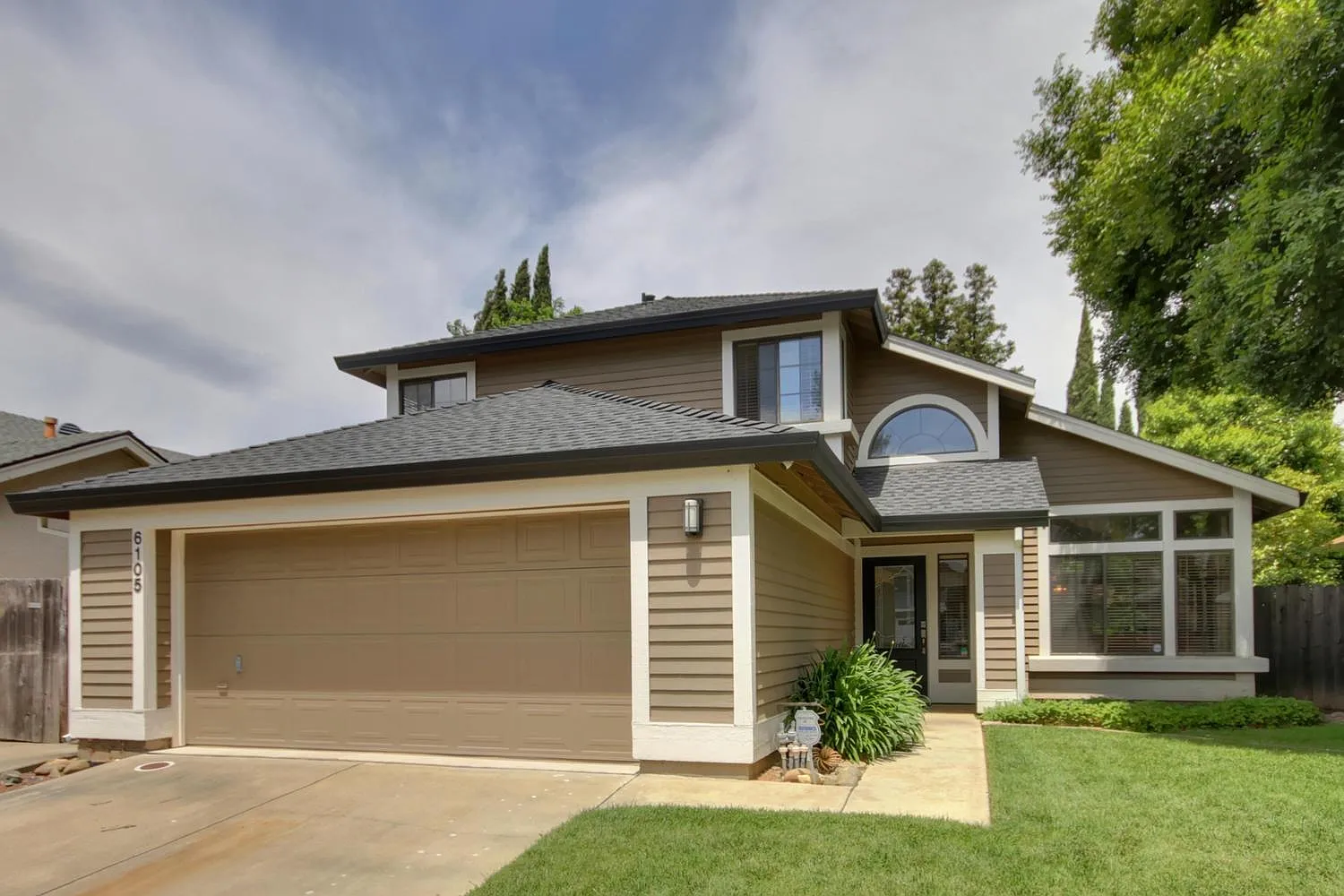 6105 Wolf Creek Ct photo 1