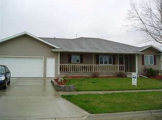 902 Eastridge St, Norfolk, NE 68701