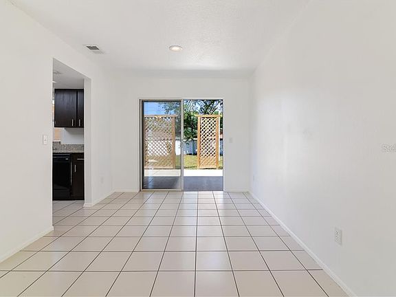 4th image of 1056 Stillwater Ave