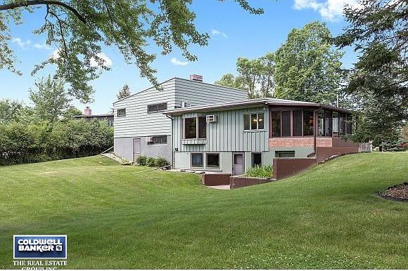 1117 S Timmers Lane APPLETON