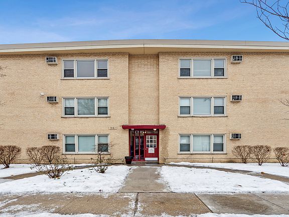 2nd image of 301 Chicago Ave APT 3SE
