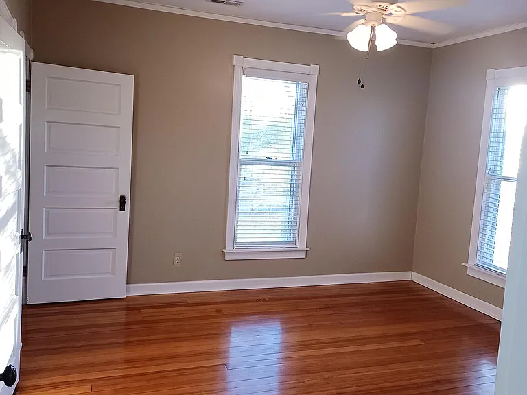 825 SW Western Ave #B — Photo 13