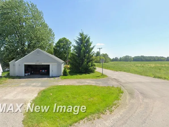 13495 Tittabawassee Rd, Freeland, MI 48623