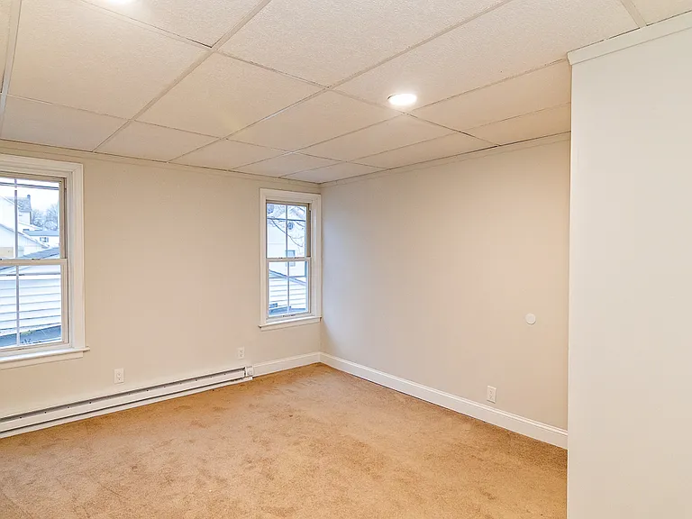 125 Front St #A — Photo 10