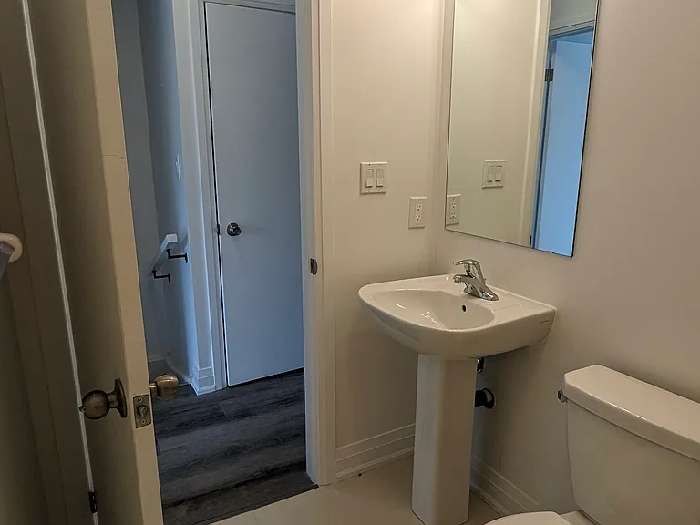 169 Lancaster St W #503 — Photo 12
