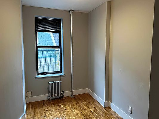 5th image of 291 Pleasant Ave APT 4B