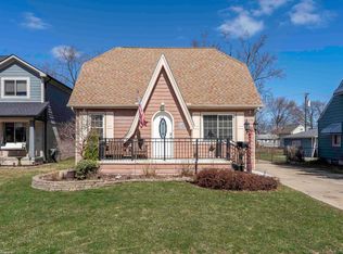 22631 Ridgeway St, Saint Clair Shores, MI