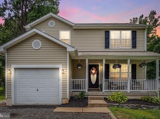 101 Meadow View Ln, Colonial Beach, VA 22443