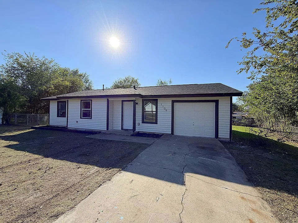 1109 Traci Dr