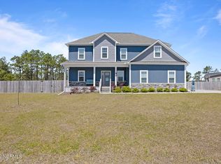 42 Angel Oaks Ct, Hampstead, NC 28443