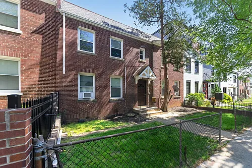 1421 Staples St NE #2 Photo 1