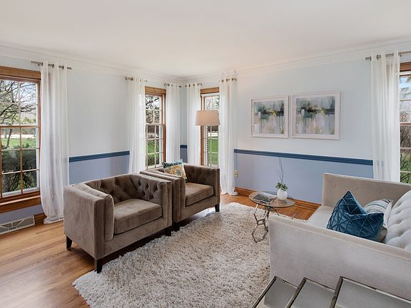 5th image of 9080 N Greenbrook Ct