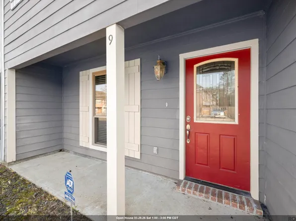 13080 Burgess Ave APT 9, Walker, LA 70785