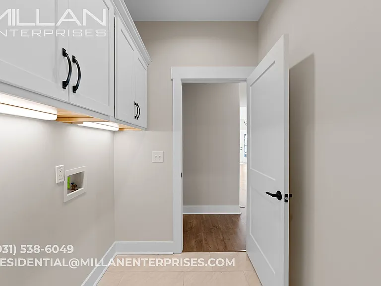 1069 Veridian Dr #Drive;-unit B — Photo 9