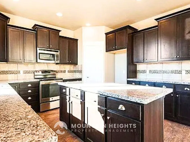 3953 W Sand Lake Dr — Photo 30