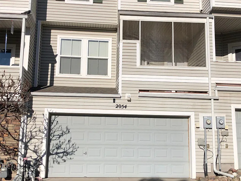2 car garage!