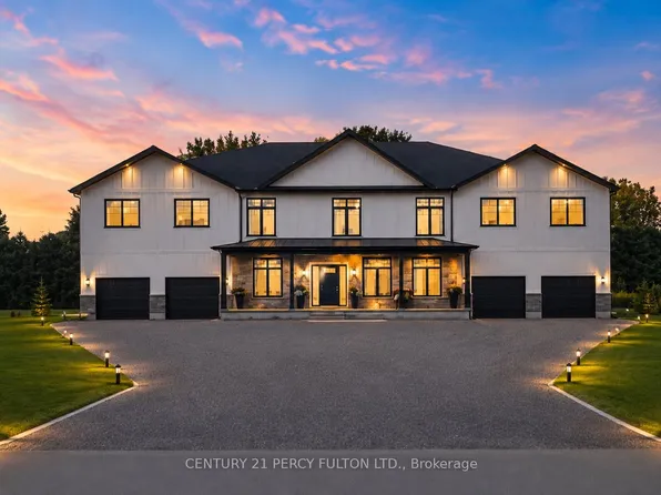 86 Woodland Dr, Norfolk County, ON N3Y 4J9