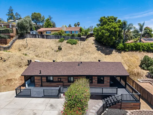 9209 Adlai Rd, Lakeside, CA 92040