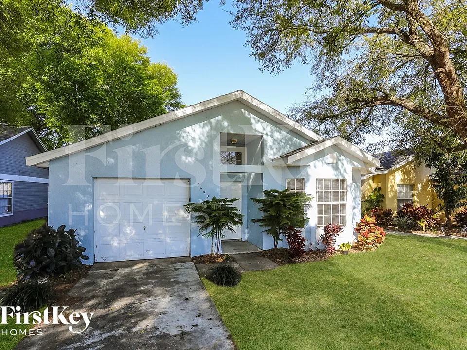 7420 Little Pond Ct