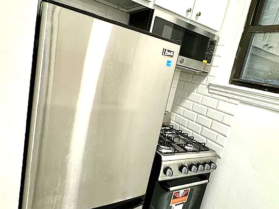 5th image of 590 3rd Ave APT 3B