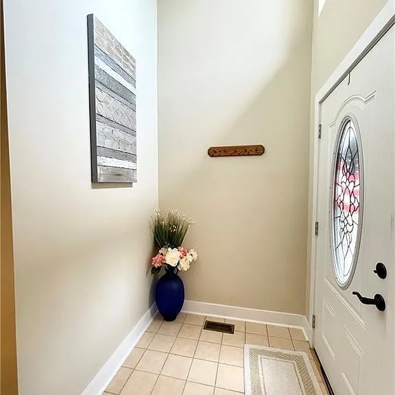 8423 Bubbling Springs Dr — Photo 3
