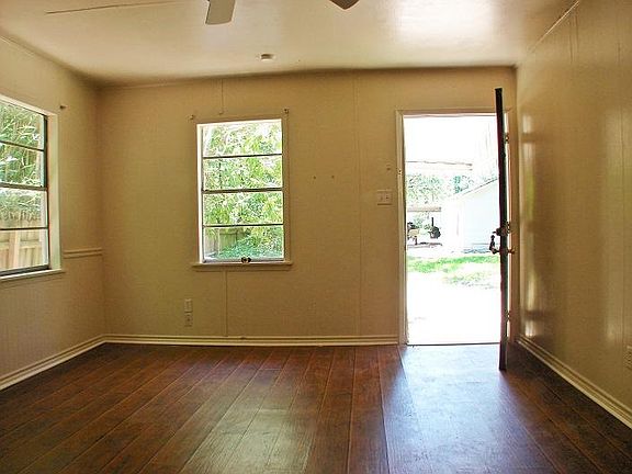 2nd image of 520 McGuire Ln