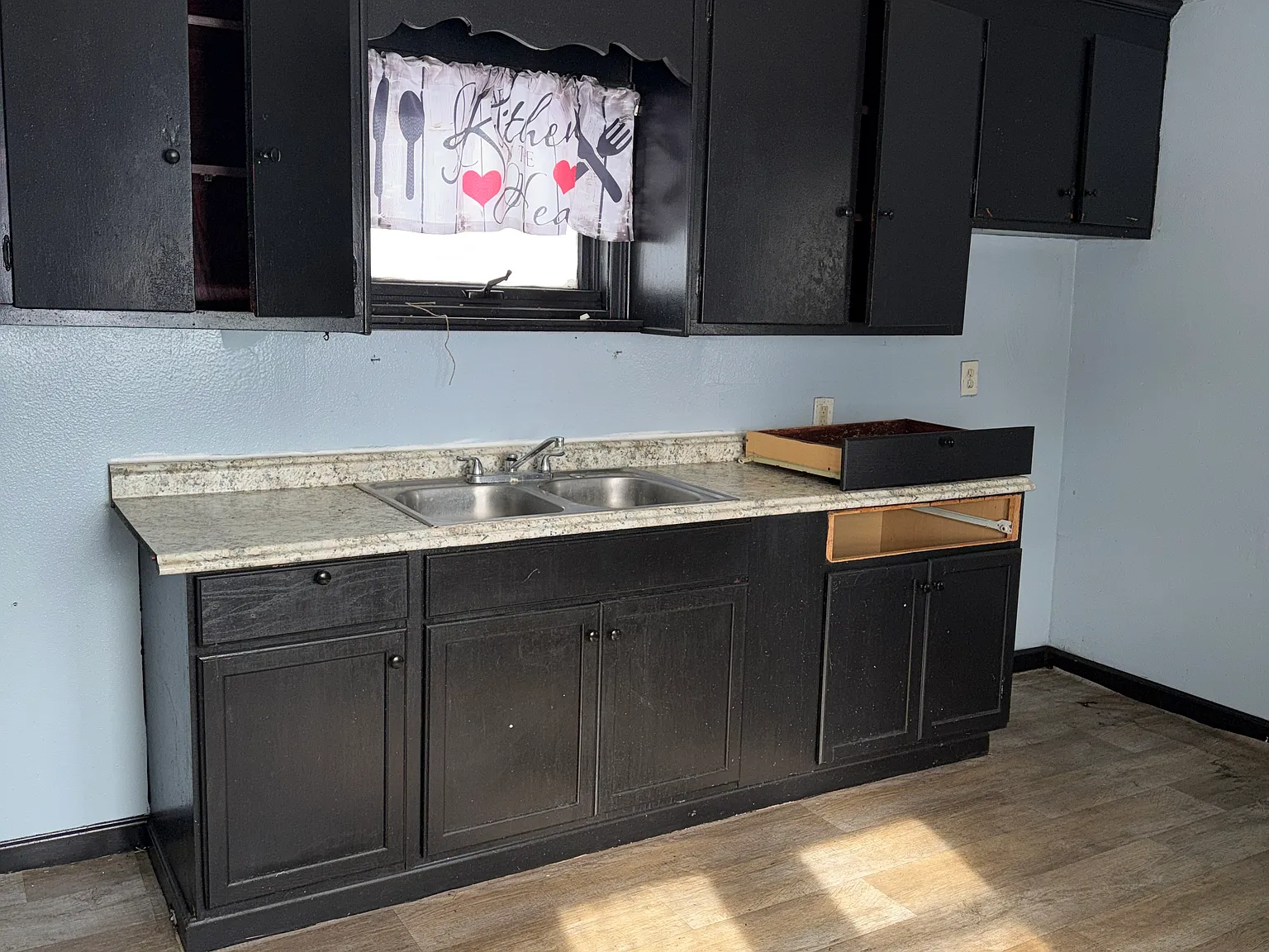 3 bed, 1022 sqft, $1,500 — Photo 2