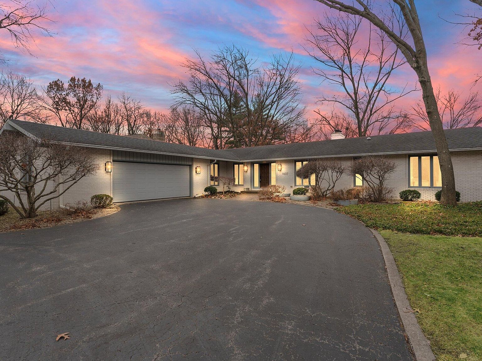 1437 Wilderness Dr, Schererville, IN 46375 | Zillow