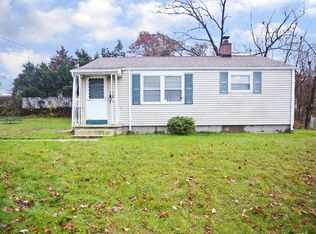 49 Loretta St, Springfield, MA 01118
