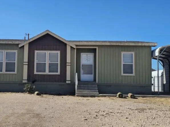 2109 Algerita St, Carlsbad, NM 88220