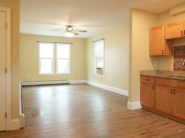 20 Kensington Ave #20 — Photo 1